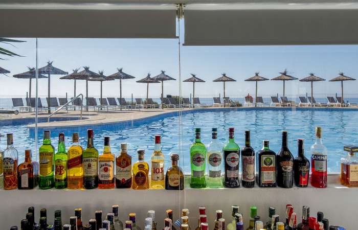 Poolbar