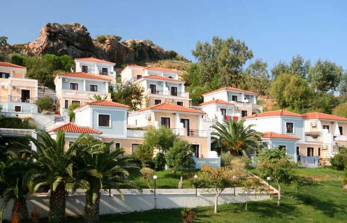 Clara Resort 