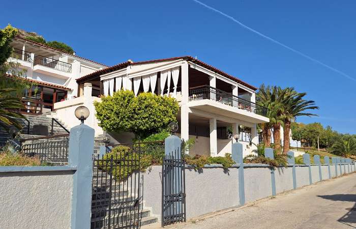 Clara Resort 
