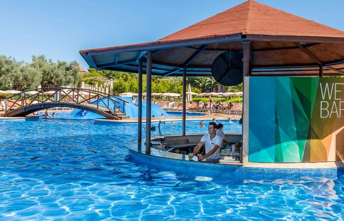 Poolbar
