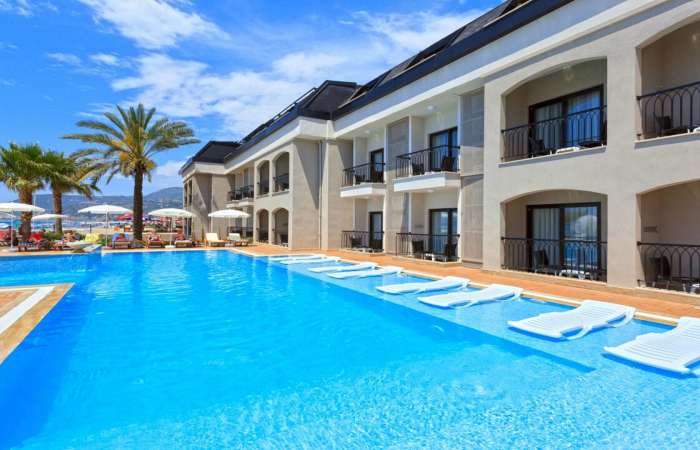 Alaaddin Beach pool 