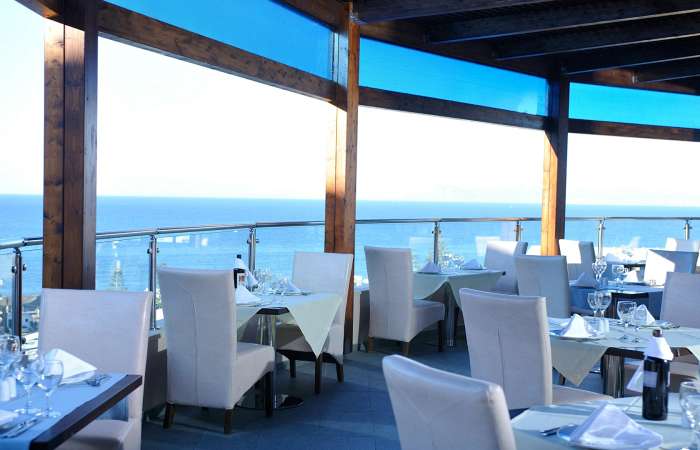 Restaurant med havudsigt 