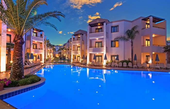 Creta Palm pool 