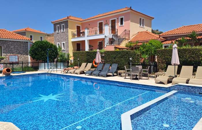 Christina´s Garden Pool