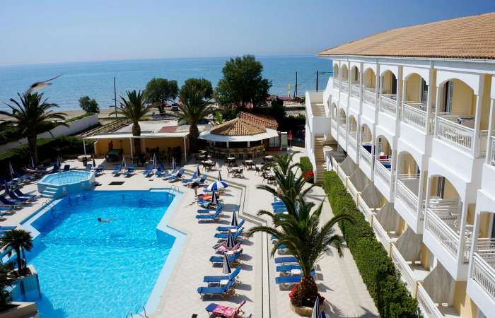 Poseidon Beach  poolområde 