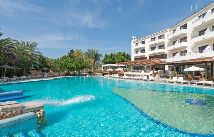 Paphos Garden pool 