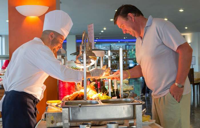 Oceanis Hotel buffet