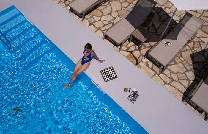 Poolområde på terrassen 