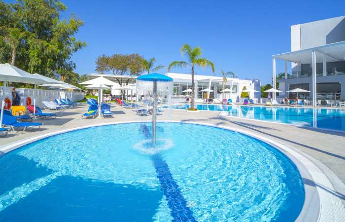 Oceanis Park poolområde 