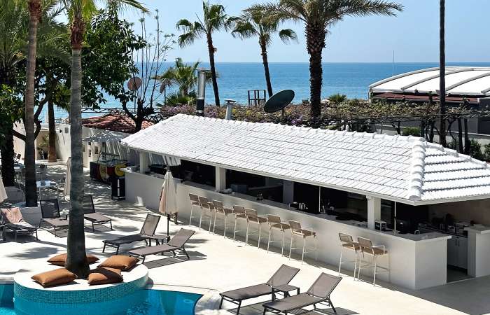 Poolbar